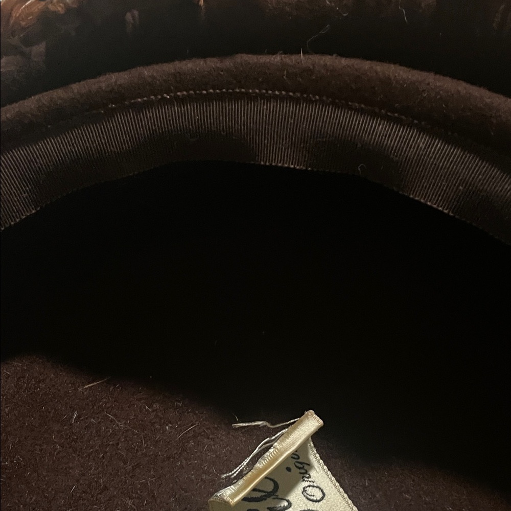 Feather Hat - Picture 13 of 15